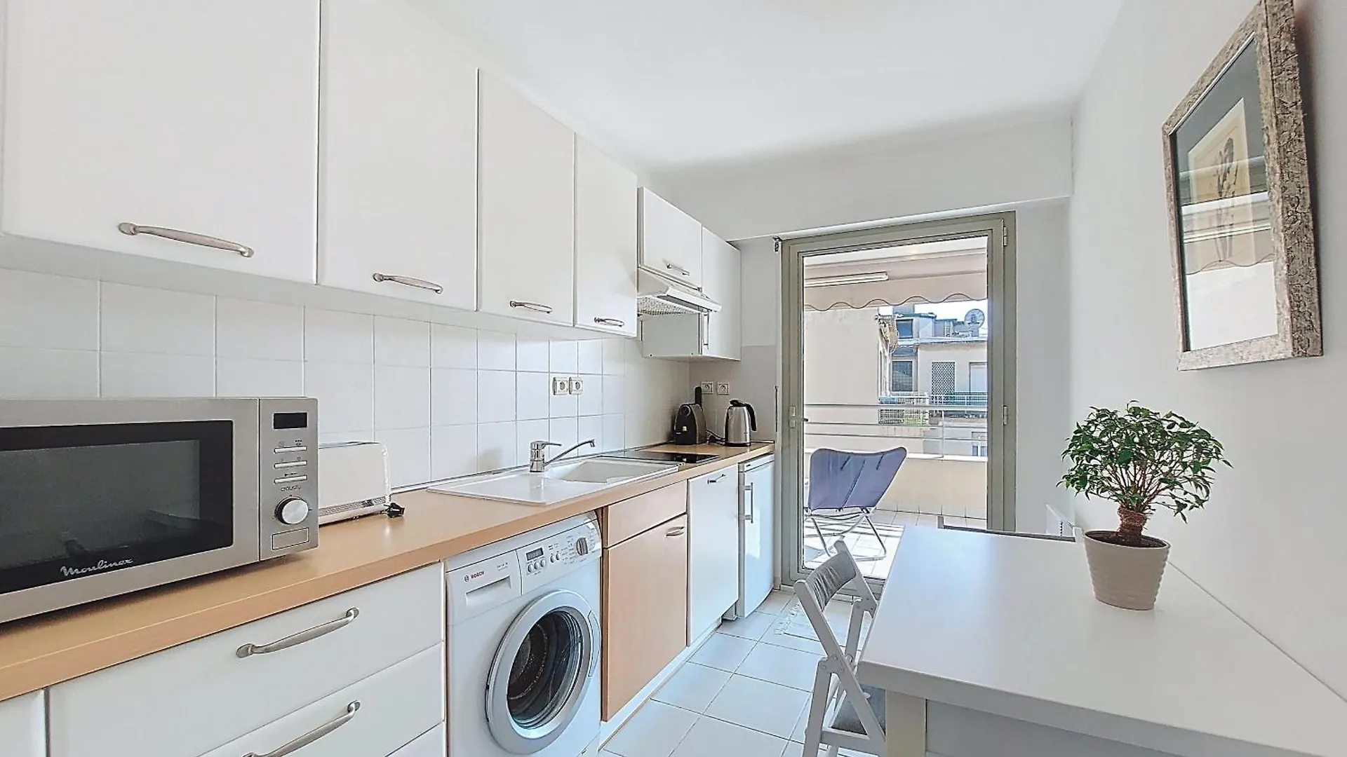 Nestor&Jeeves - Le Baccara - Terrace - Central Nice 0*,  France